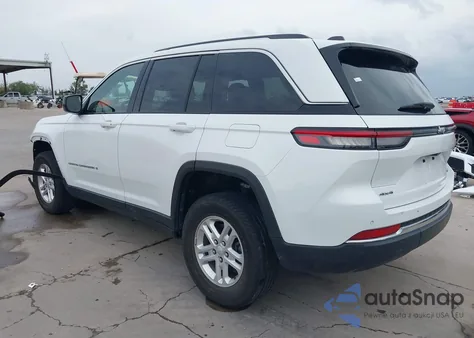 2023 Jeep Grand Cherokee Laredo 4X4 из США, поврежденный, VIN 1C4RJHAG3PC510317